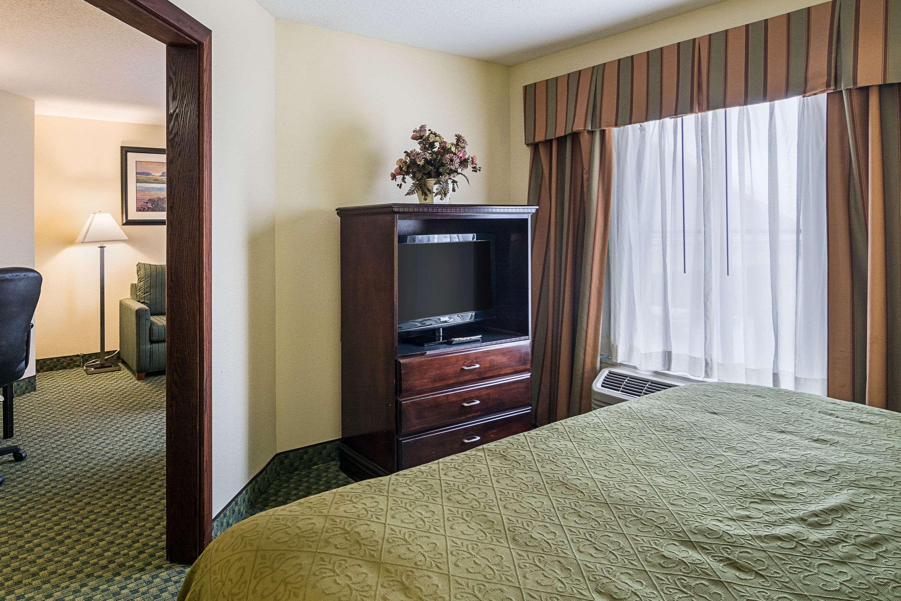 הארווי Quality Inn & Suites Near I-80 And I-294 מראה חיצוני תמונה